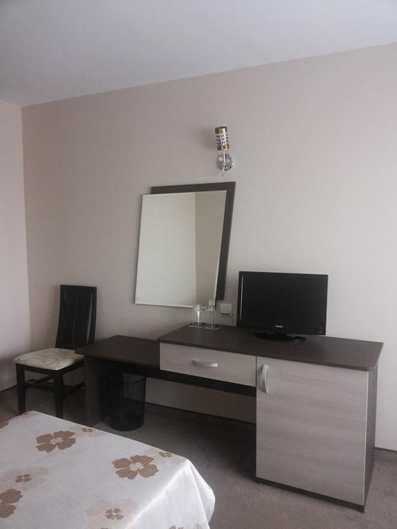 Hotel Bulgaria Petrici Cameră foto